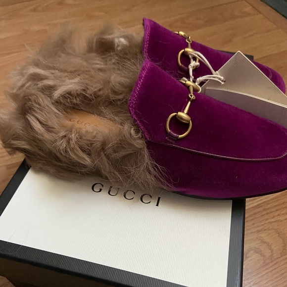 ‼️SOLD‼️Gucci Princetown Velvet Slipper - Picture 1 of 3